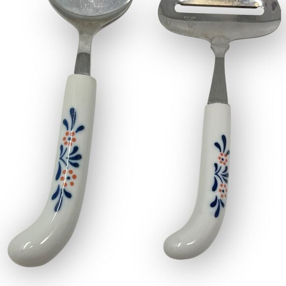 Lord & Taylor Blue White Stainless Steel Ceramic Cheese Slicer & Cake Server - Picture 3 of 9